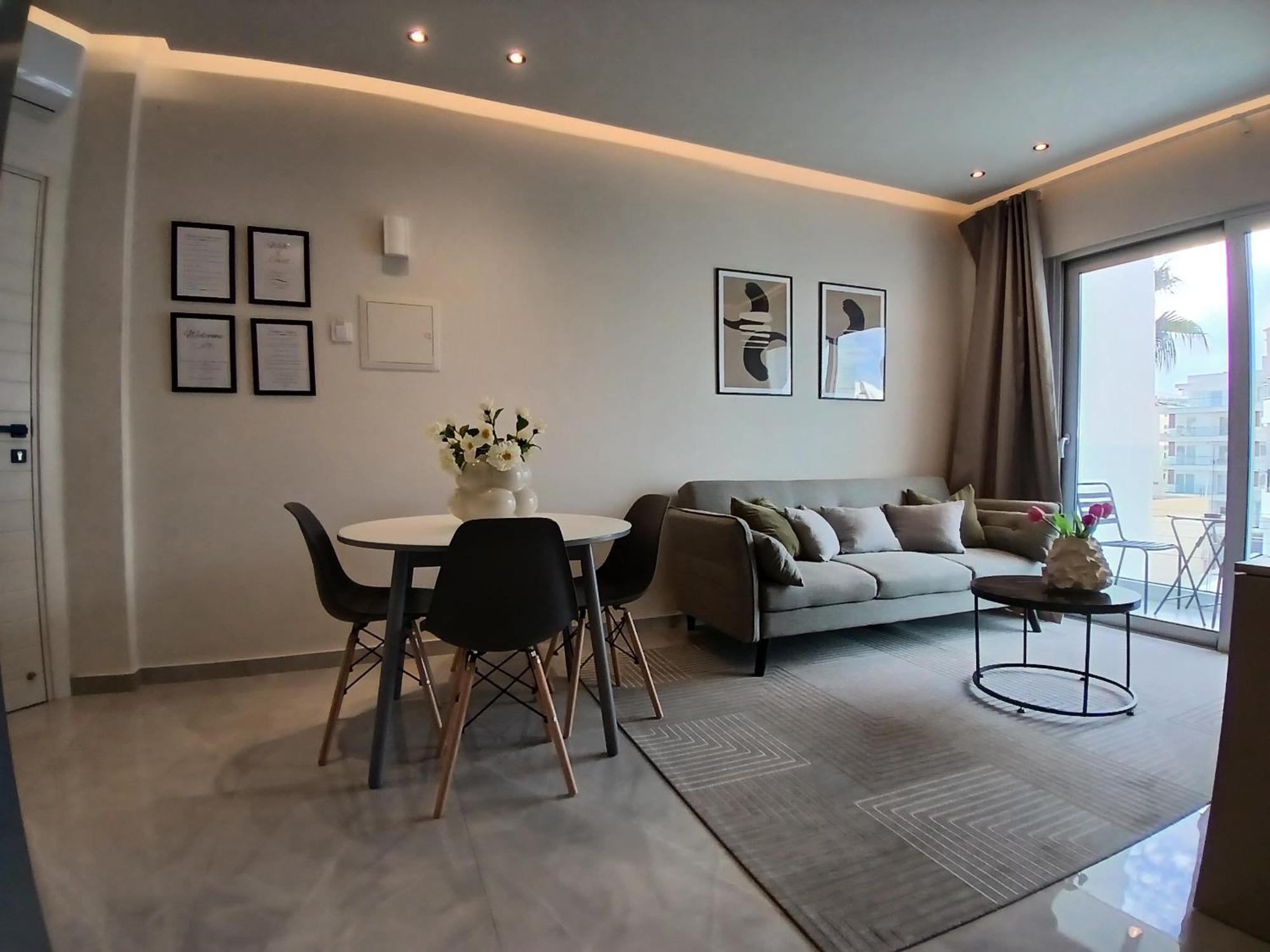 Georgiana Suites 라르나카 객실 사진