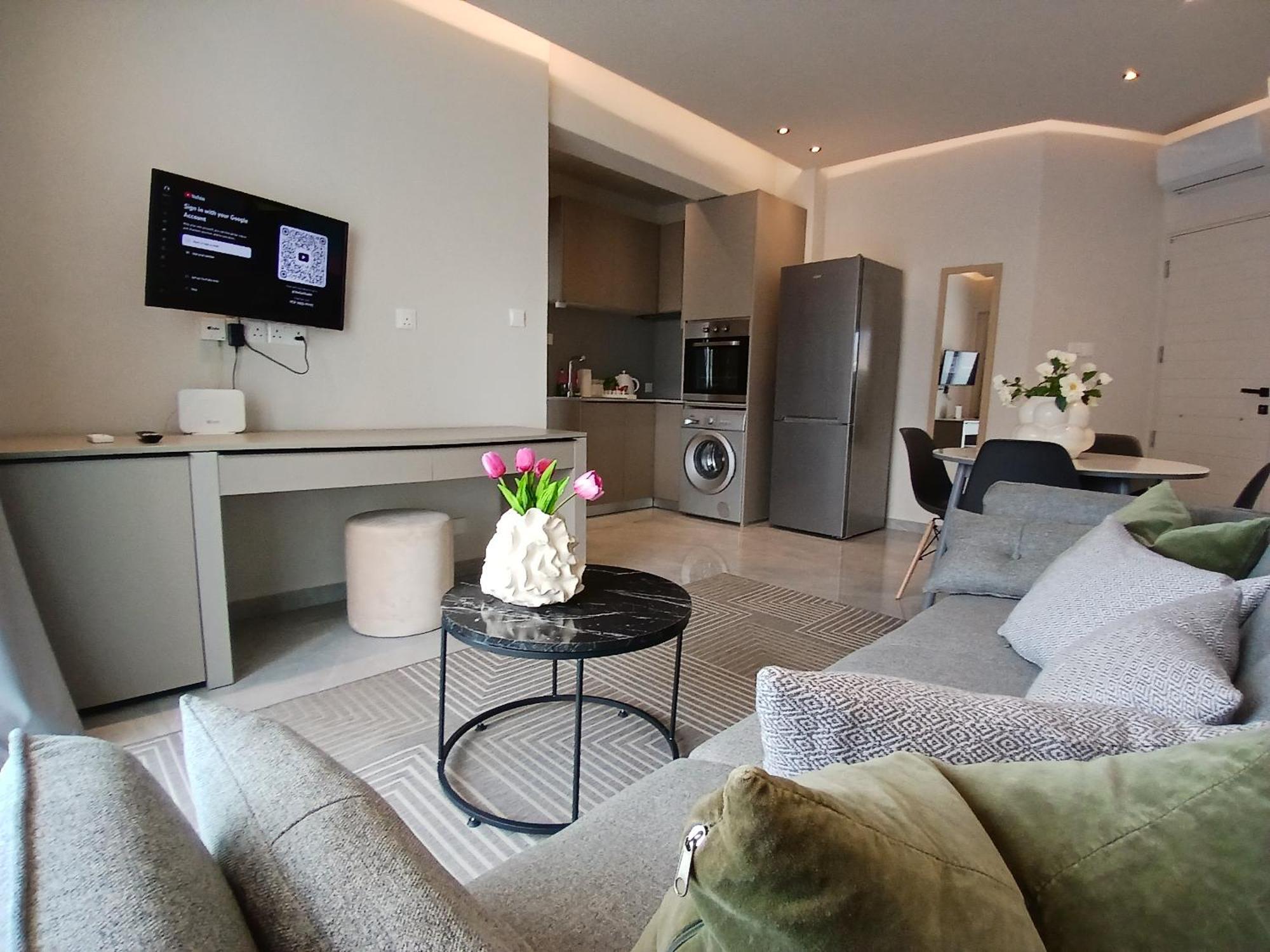 Georgiana Suites 라르나카 외부 사진