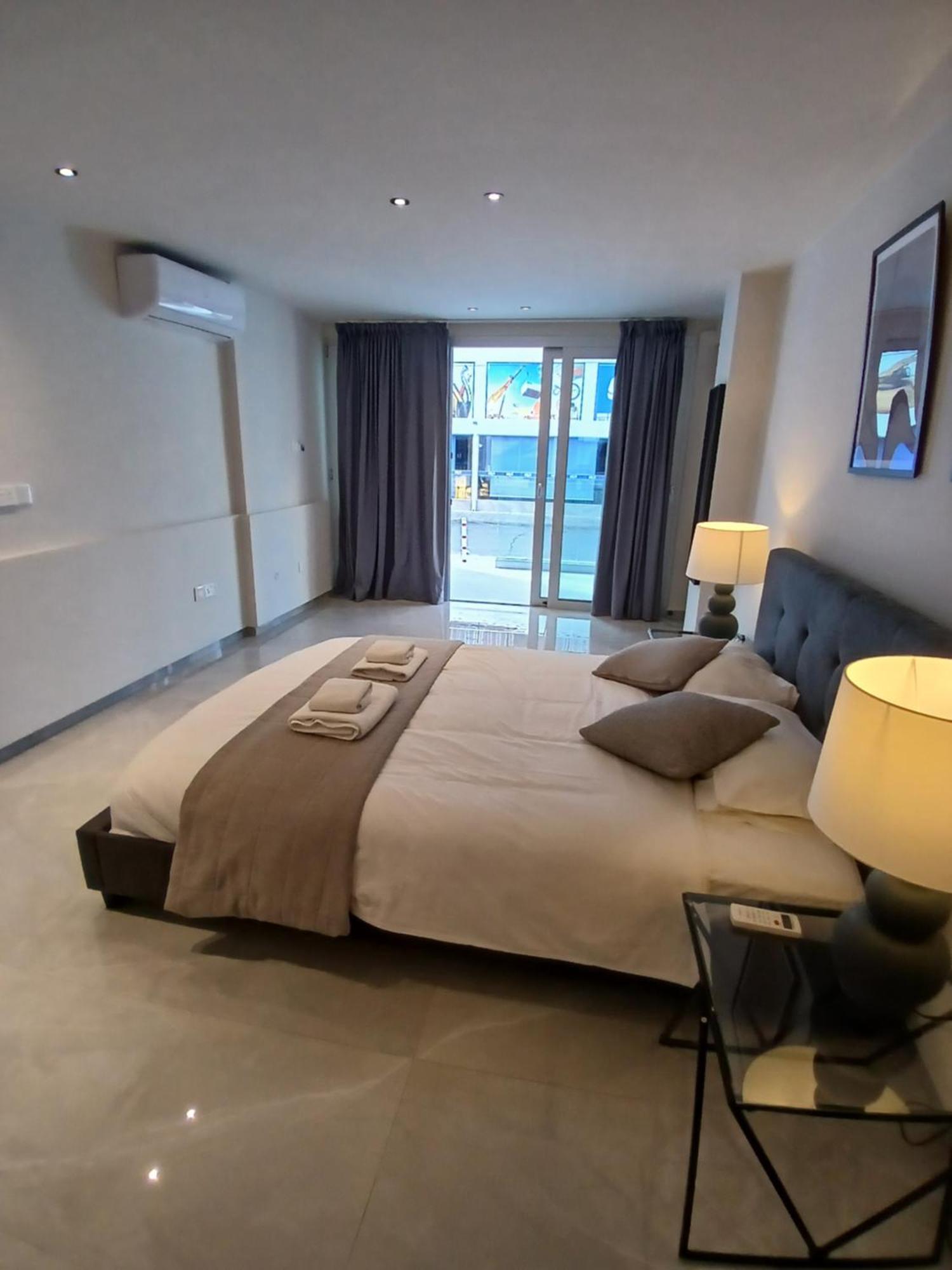 Georgiana Suites 라르나카 객실 사진